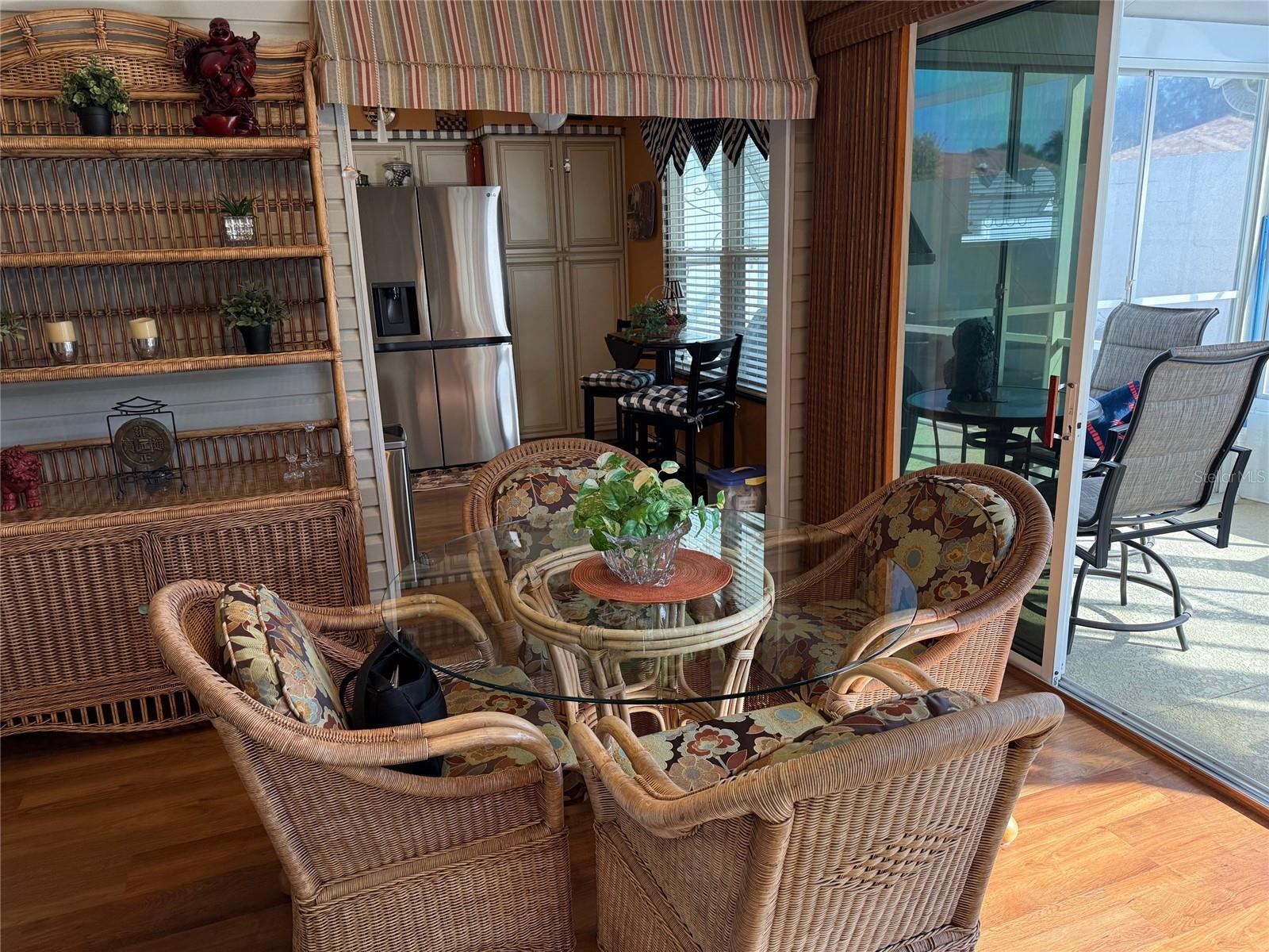 Image 20 of 35 For 725 Palma Drive