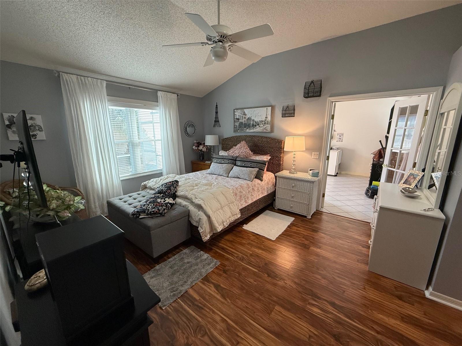 Image 22 of 35 For 725 Palma Drive