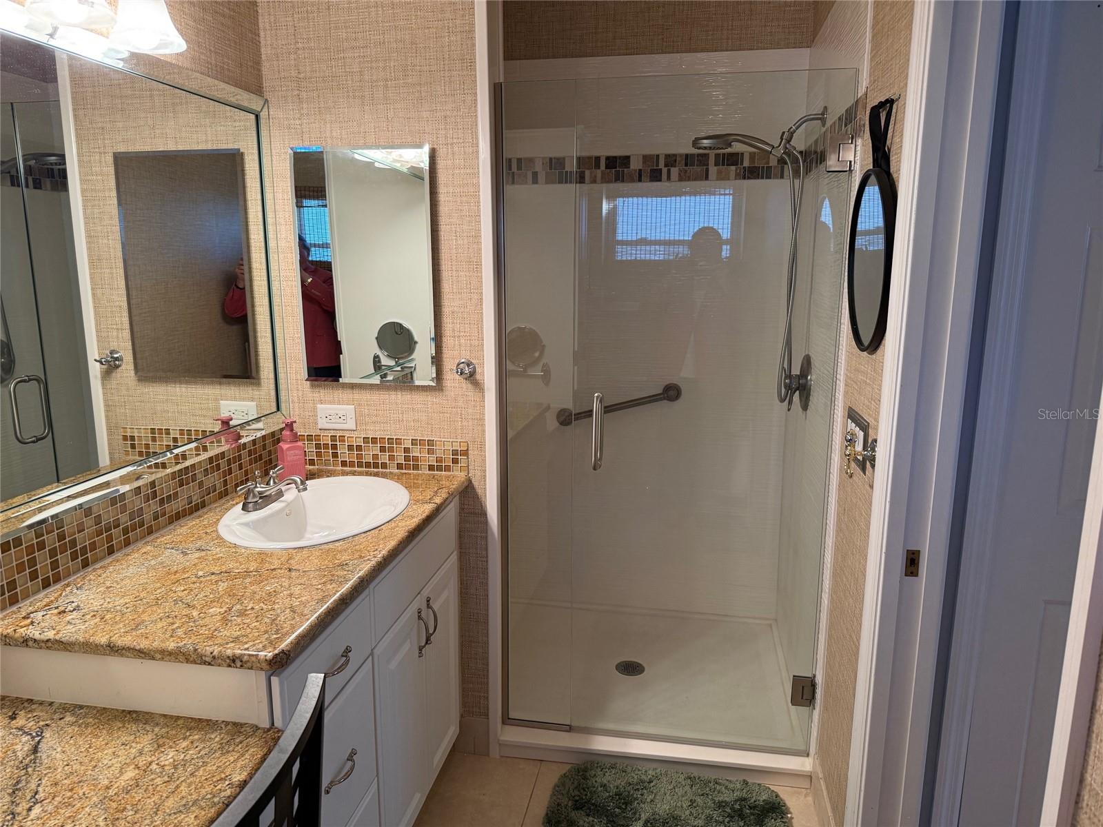 Image 23 of 35 For 725 Palma Drive