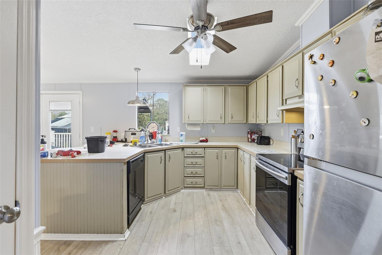 Image 10 of 40 For 5737 Murphy Court