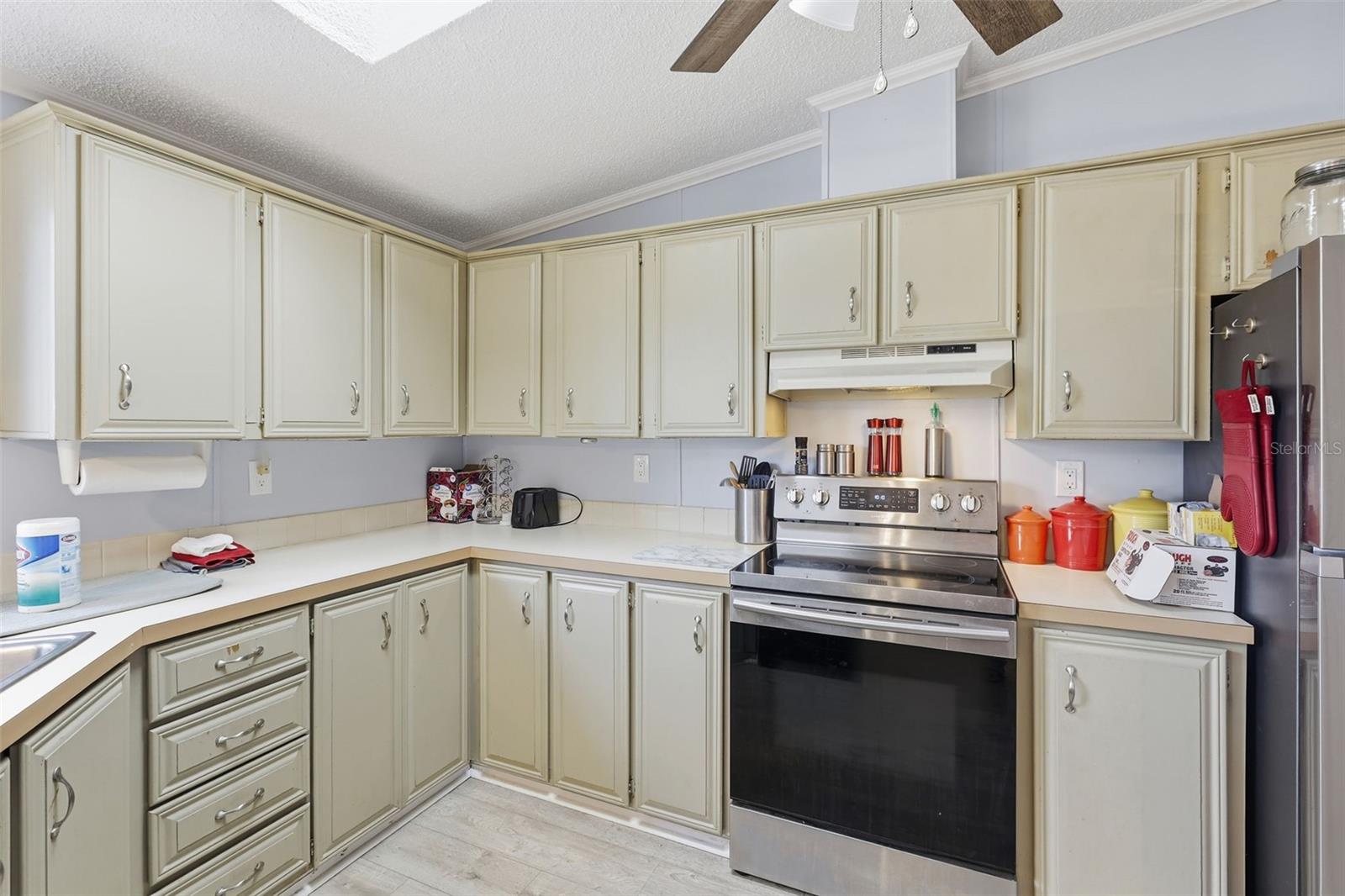 Image 11 of 40 For 5737 Murphy Court