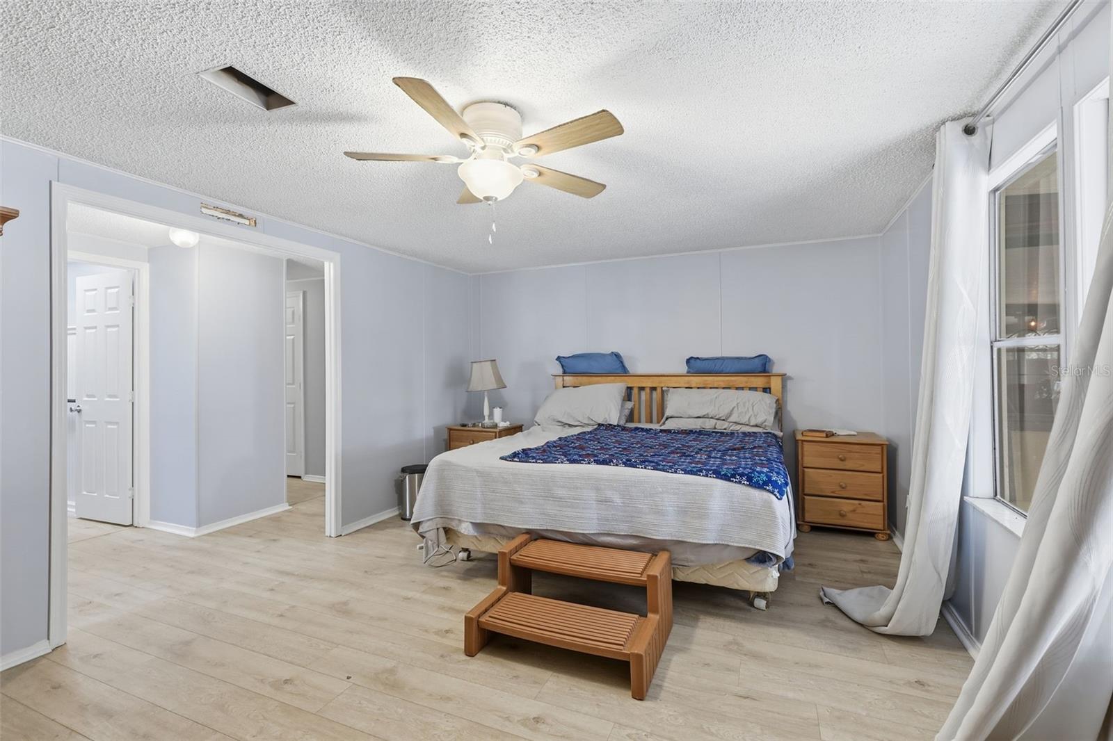 Image 18 of 40 For 5737 Murphy Court