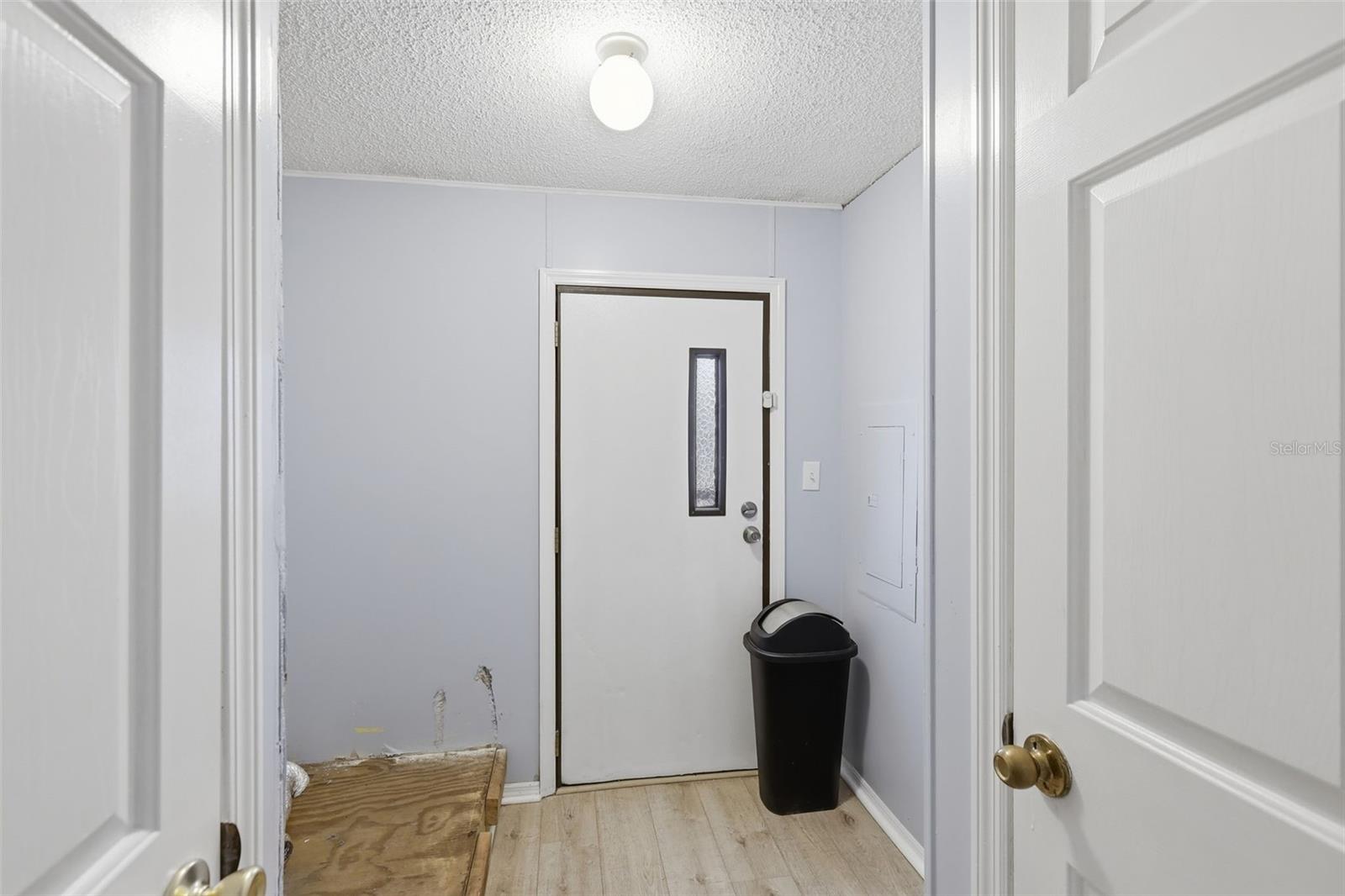 Image 25 of 40 For 5737 Murphy Court