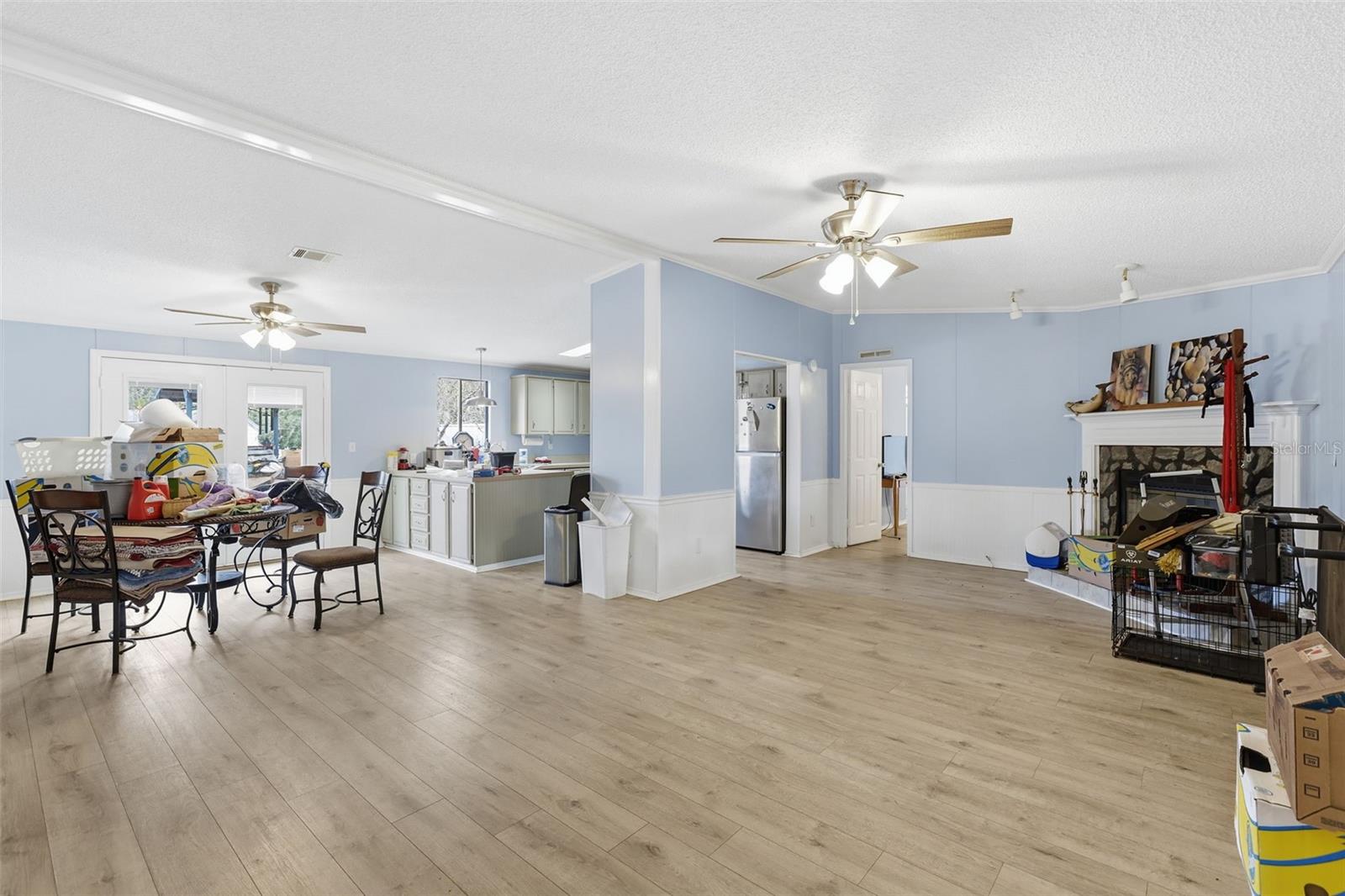 Image 8 of 40 For 5737 Murphy Court