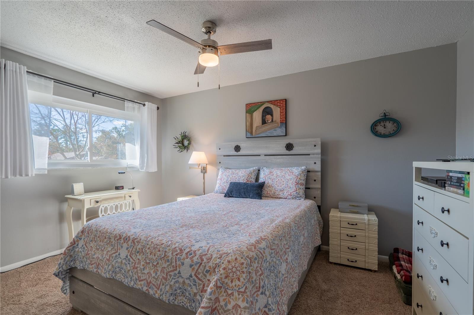 Image 15 of 33 For 3850 17th Street Circle