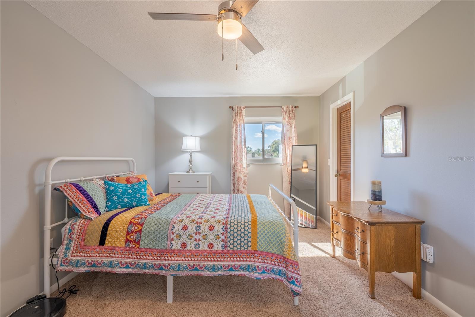 Image 17 of 33 For 3850 17th Street Circle