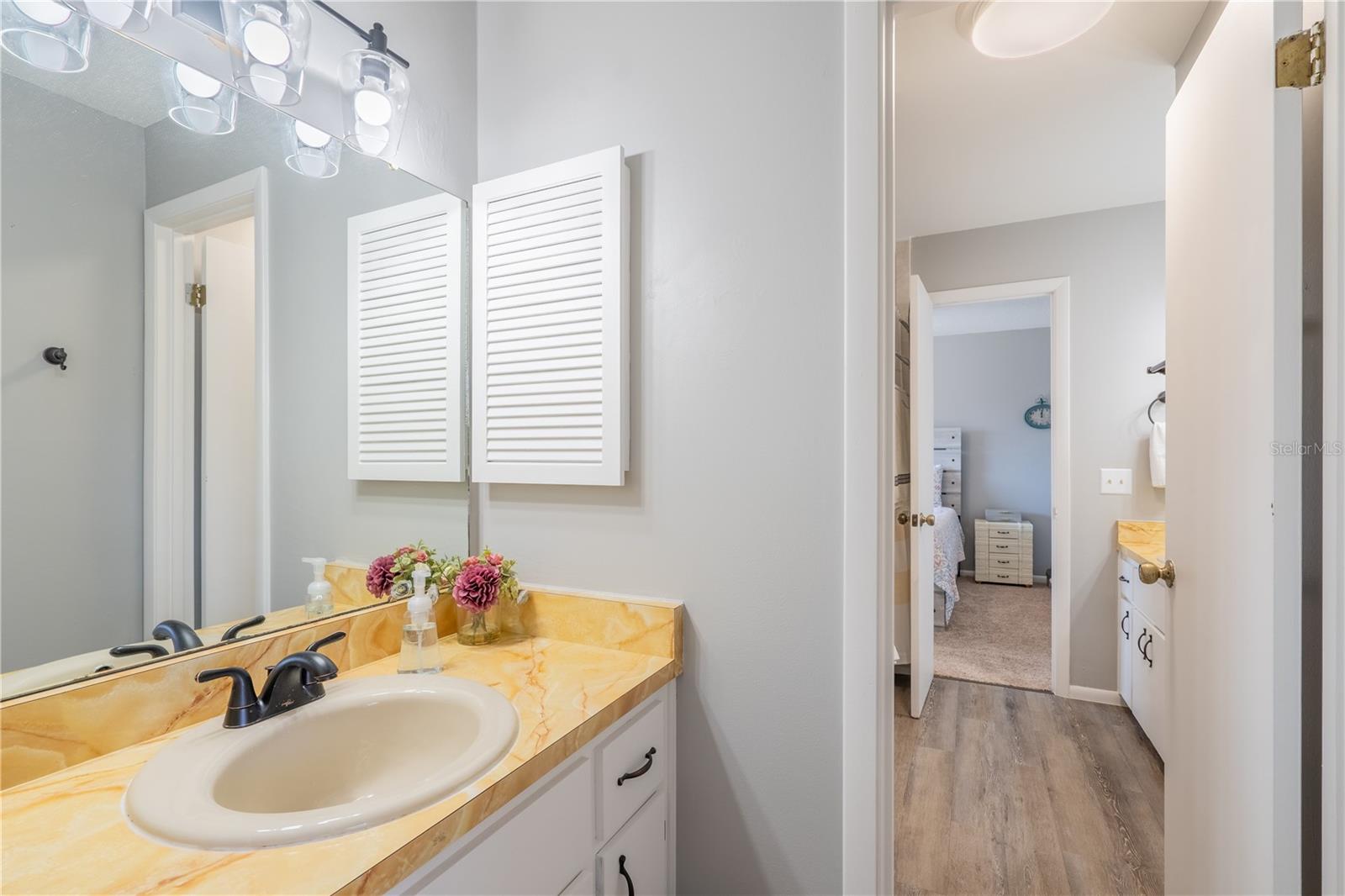 Image 21 of 33 For 3850 17th Street Circle