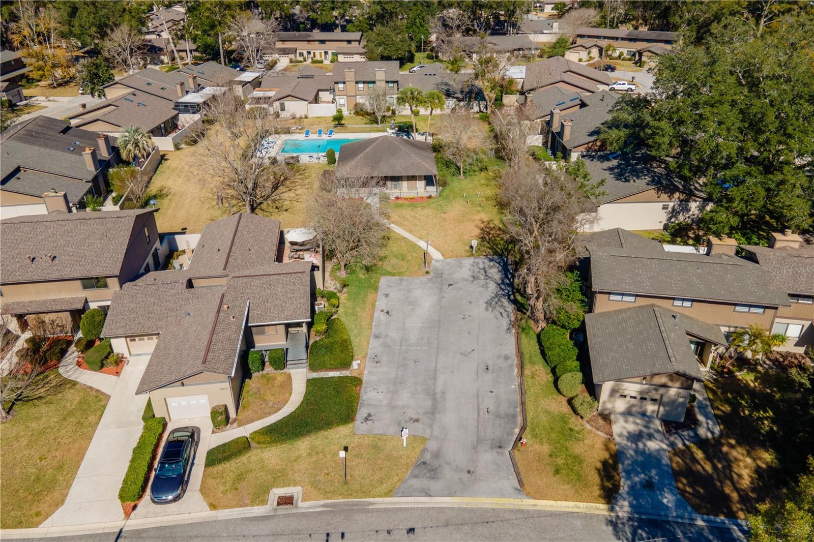 Image 32 of 33 For 3850 17th Street Circle