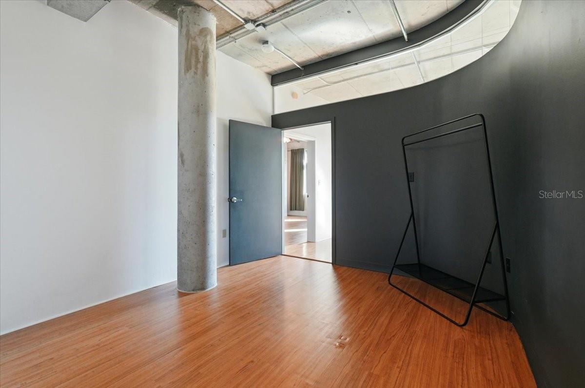 Image 18 of 40 For 10 Summerlin Avenue 7