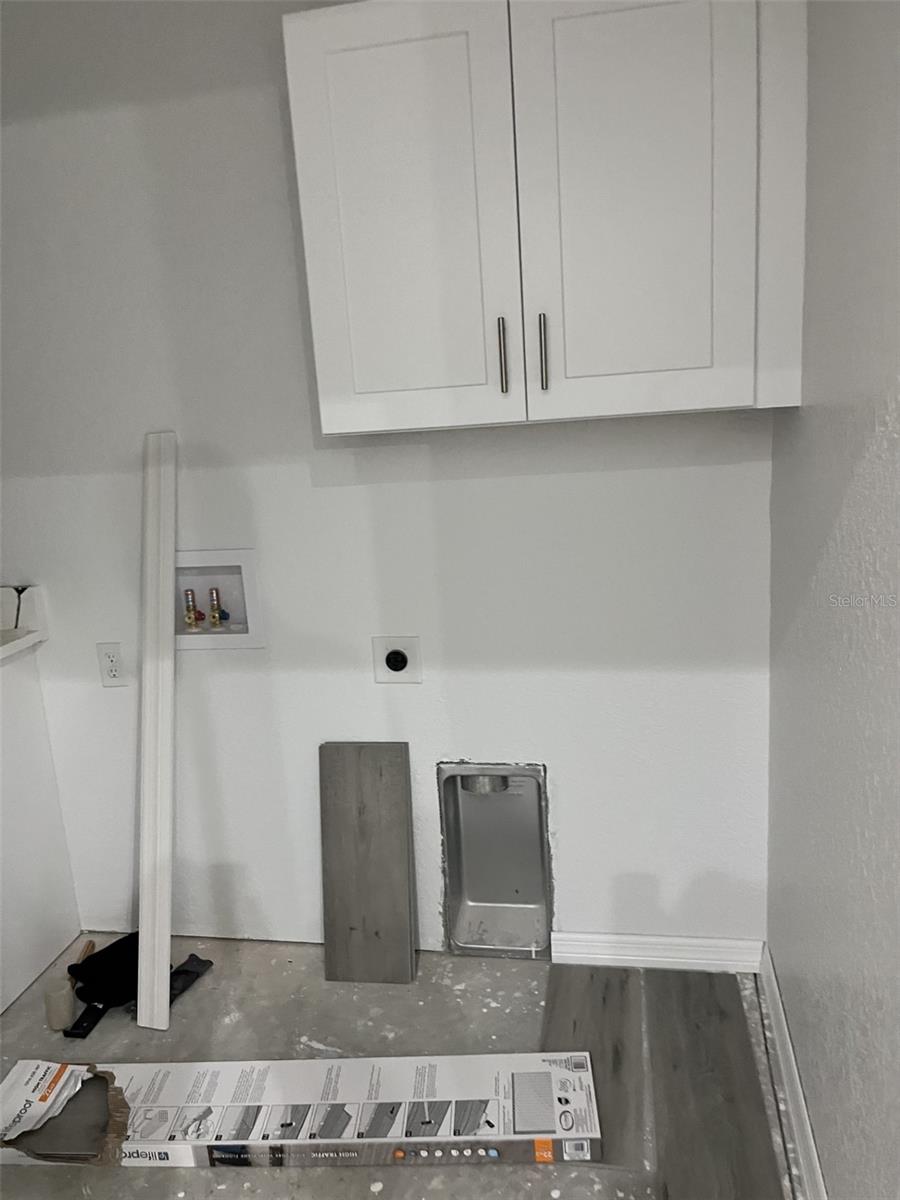 Image 21 of 22 For 6 Locust Terrace Trace