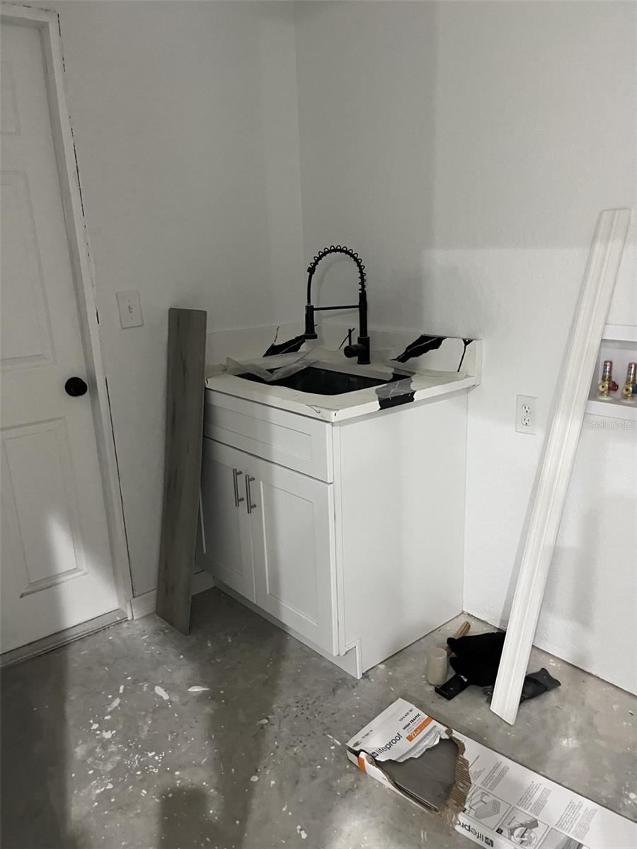 Image 22 of 22 For 6 Locust Terrace Trace