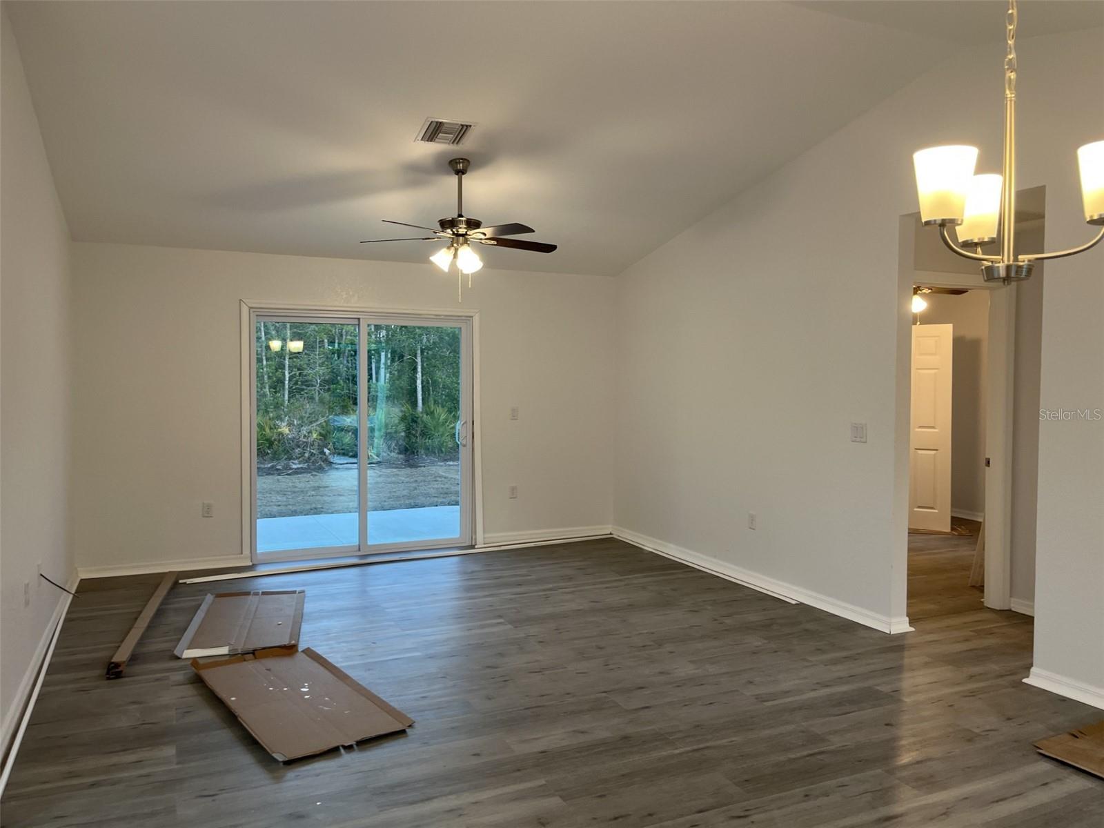 Image 10 of 52 For 35 Sequoia Trail