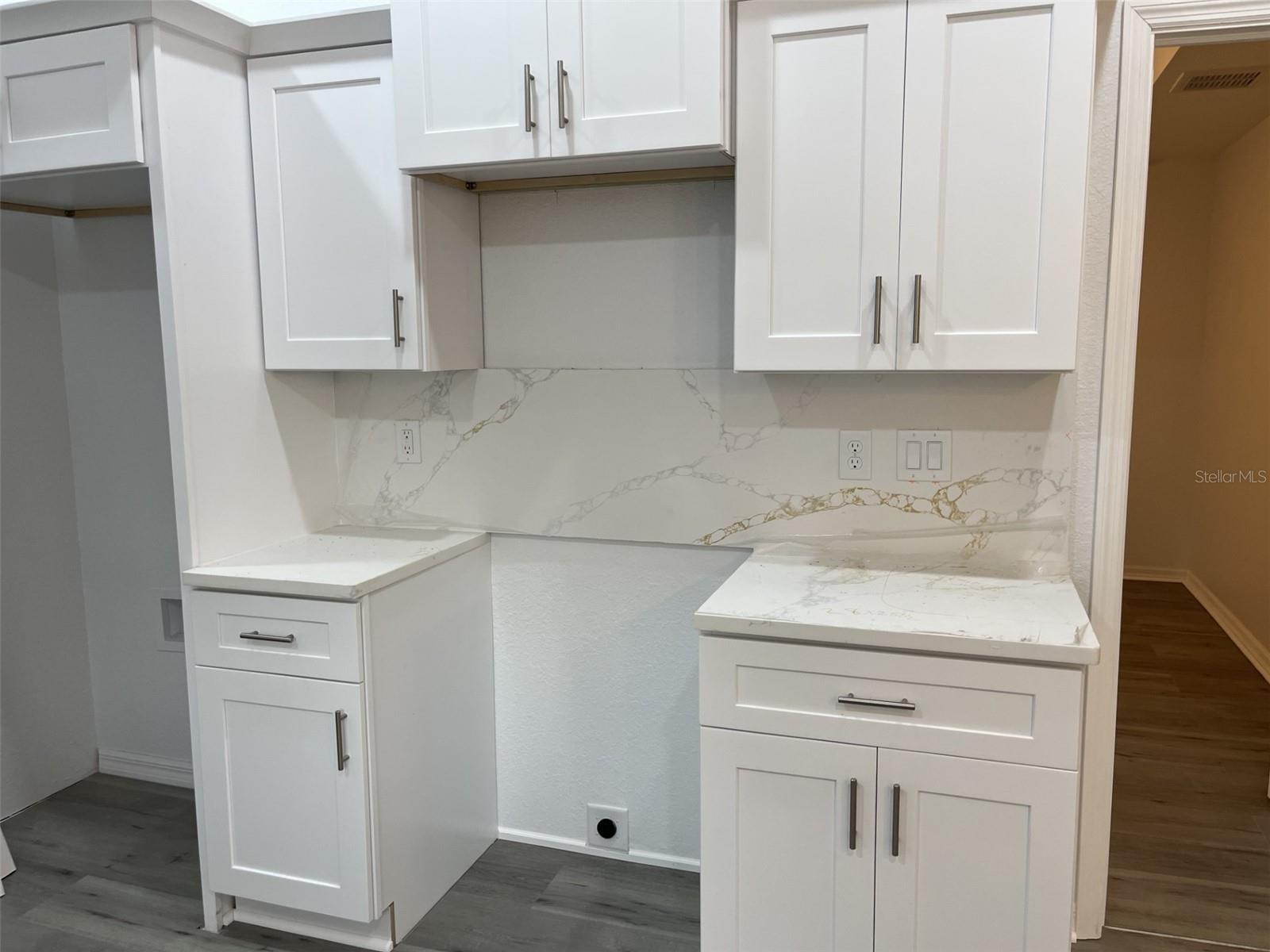 Image 5 of 52 For 35 Sequoia Trail