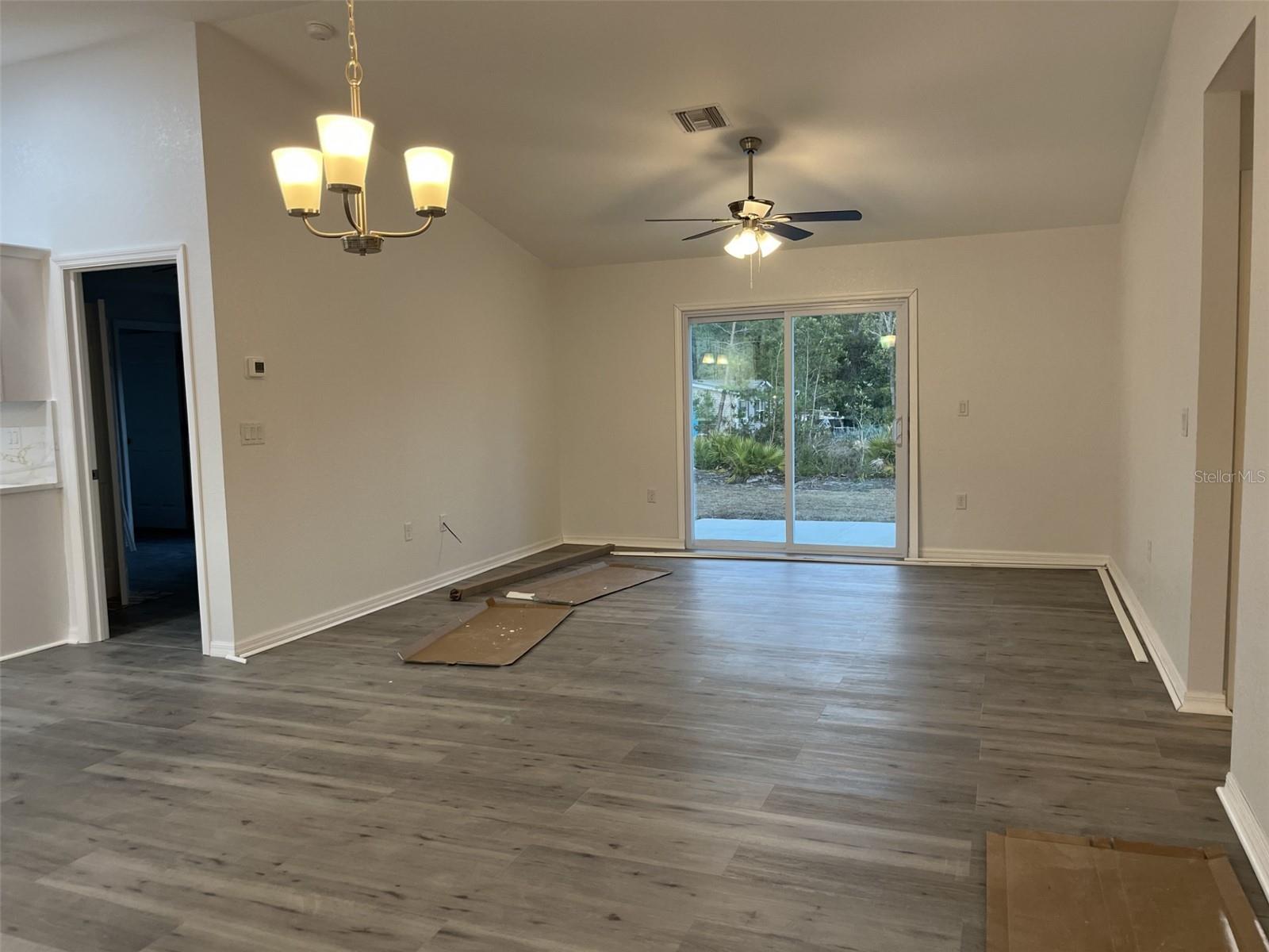 Image 9 of 52 For 35 Sequoia Trail