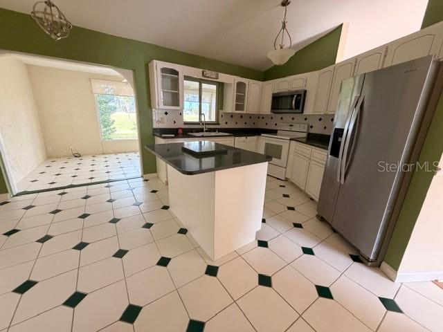 Image 9 of 21 For 2398 50th Avenue