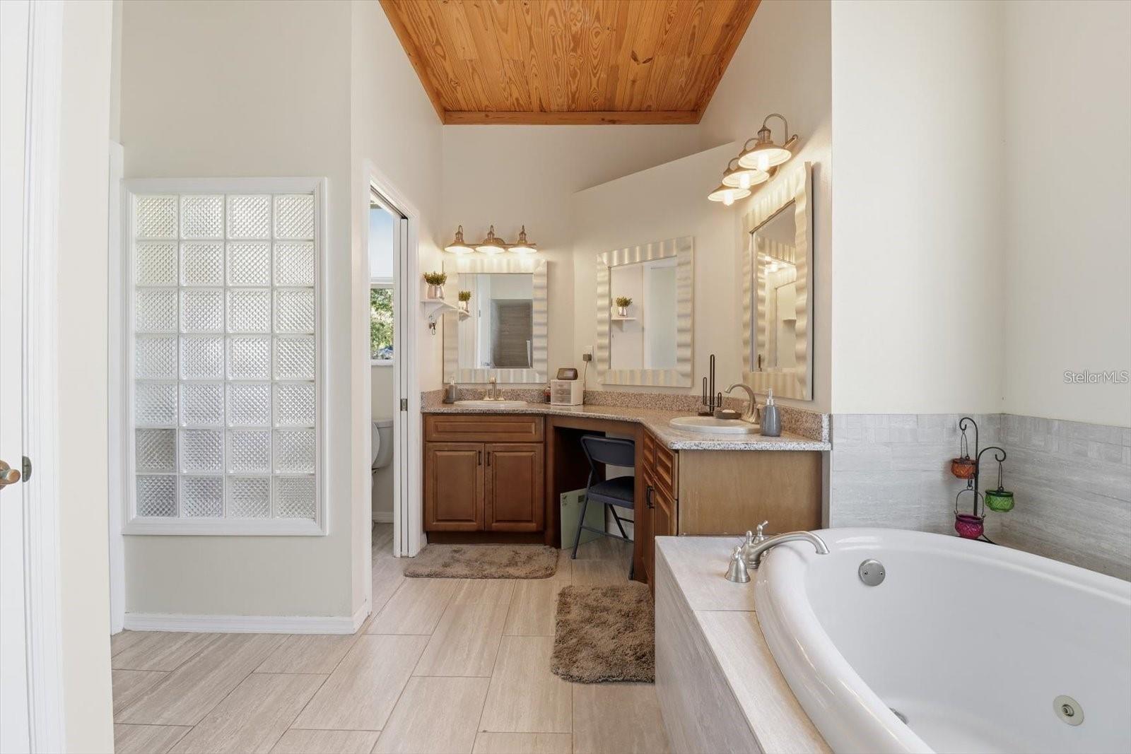 Image 34 of 48 For 3030 Bay Berry Point