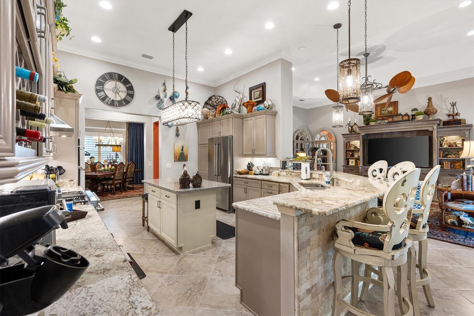 Image 22 of 66 For 885 Iron Oak Way