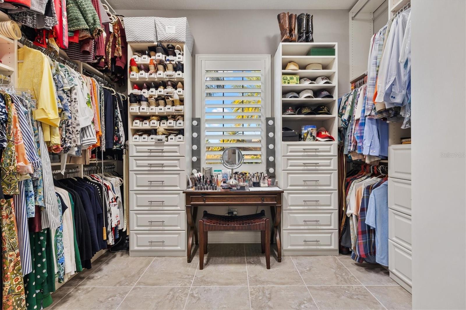 Image 29 of 66 For 885 Iron Oak Way