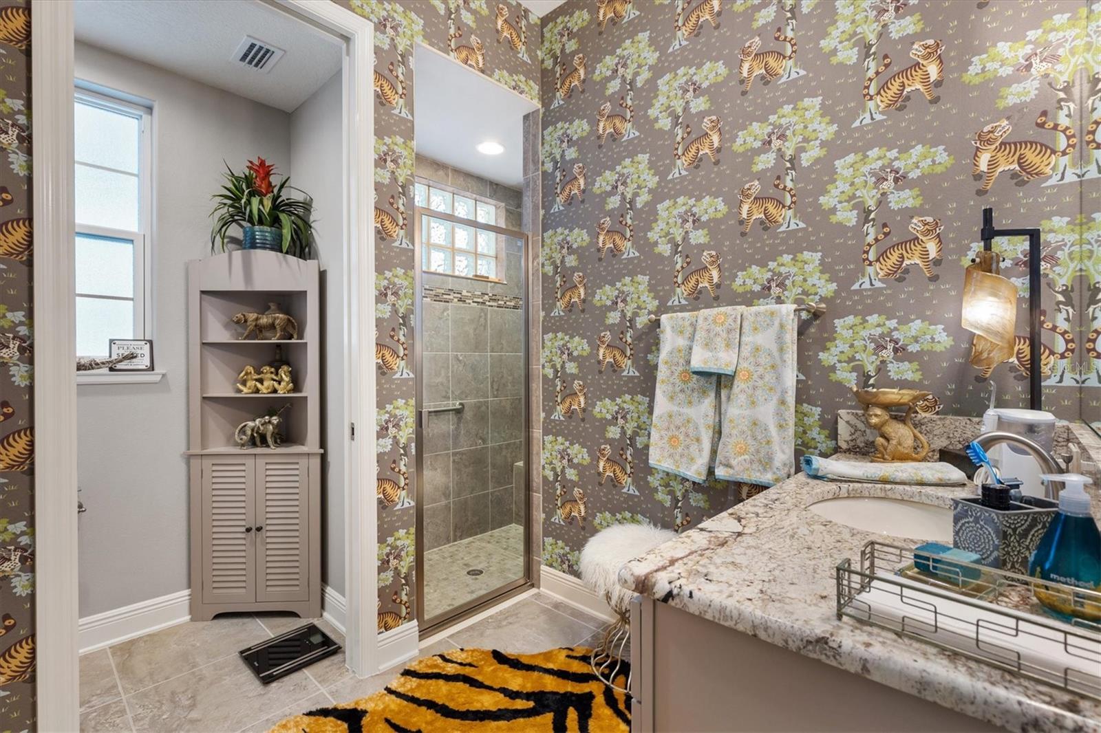 Image 37 of 66 For 885 Iron Oak Way