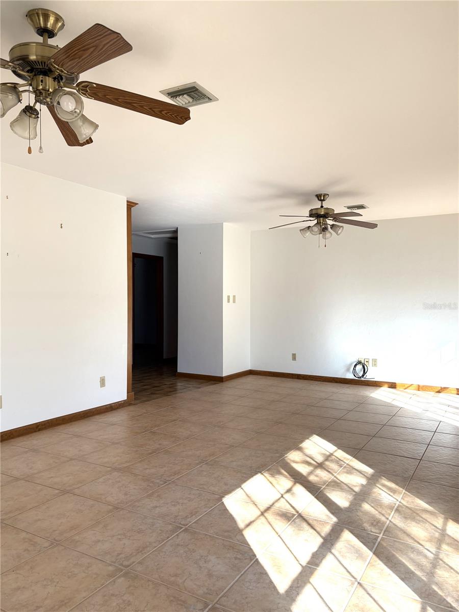 Image 10 of 50 For 2272 Grandview Avenue