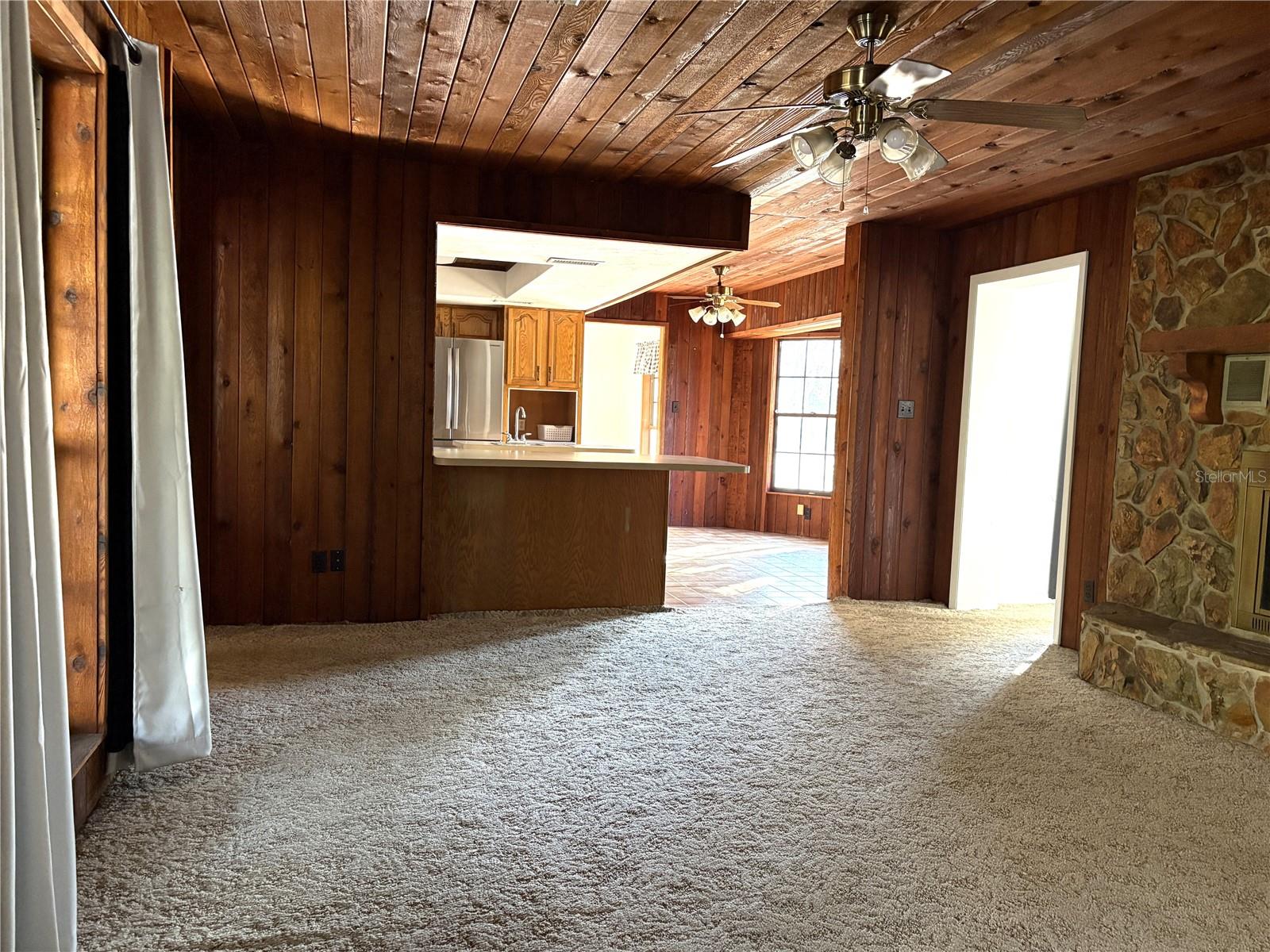 Image 16 of 50 For 2272 Grandview Avenue