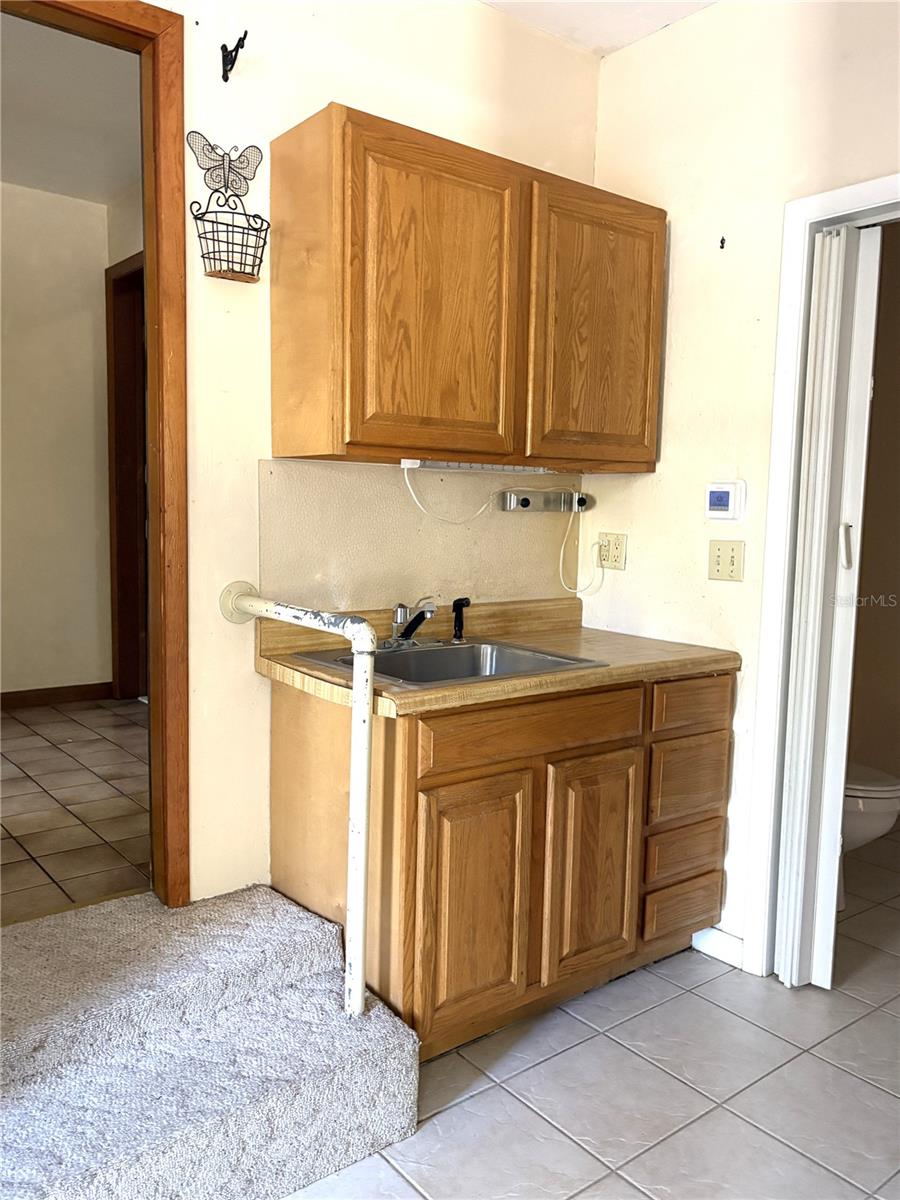 Image 43 of 50 For 2272 Grandview Avenue