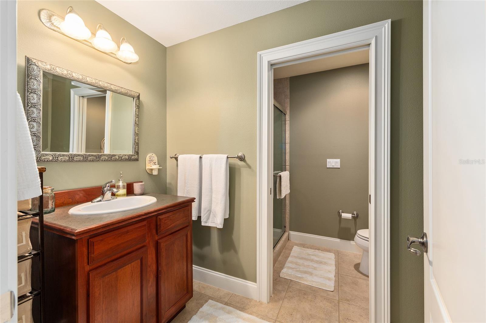 Image 37 of 65 For 2150 73 Loop