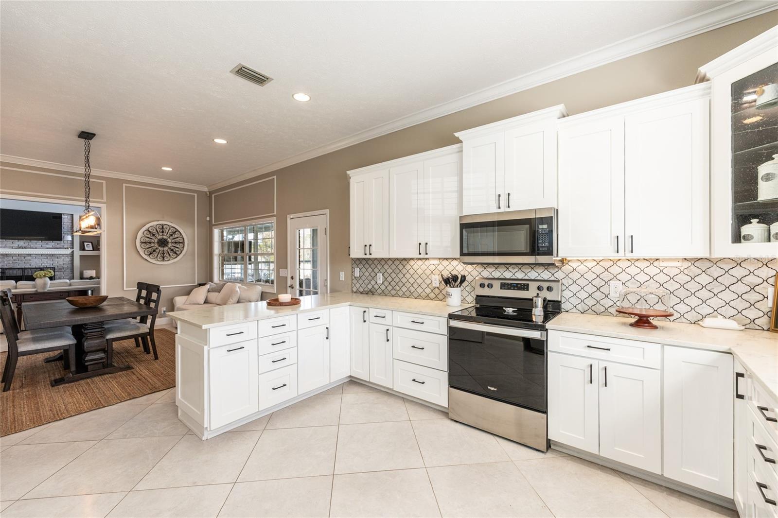 Image 15 of 52 For 2411 27th Street