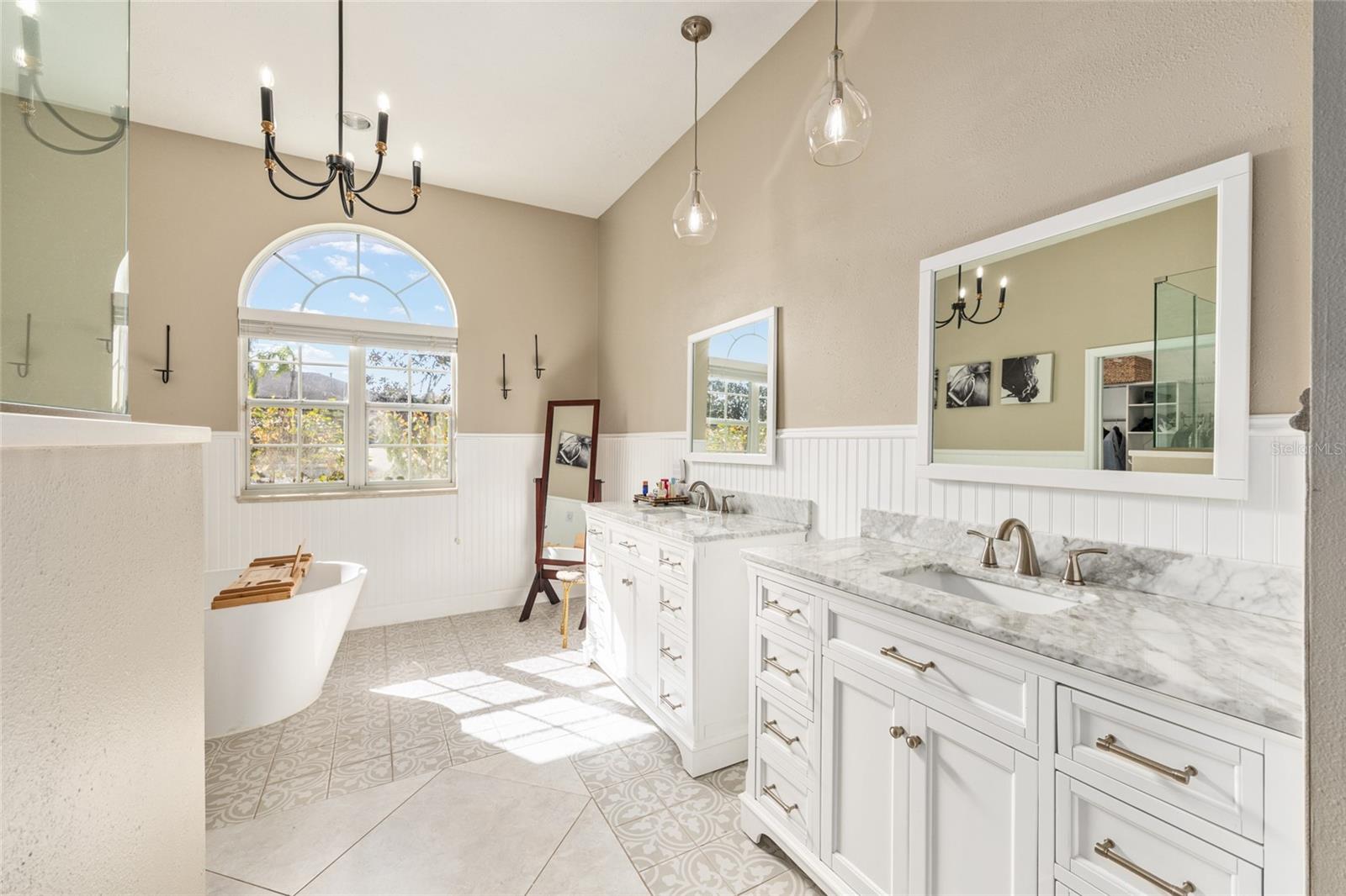 Image 26 of 52 For 2411 27th Street