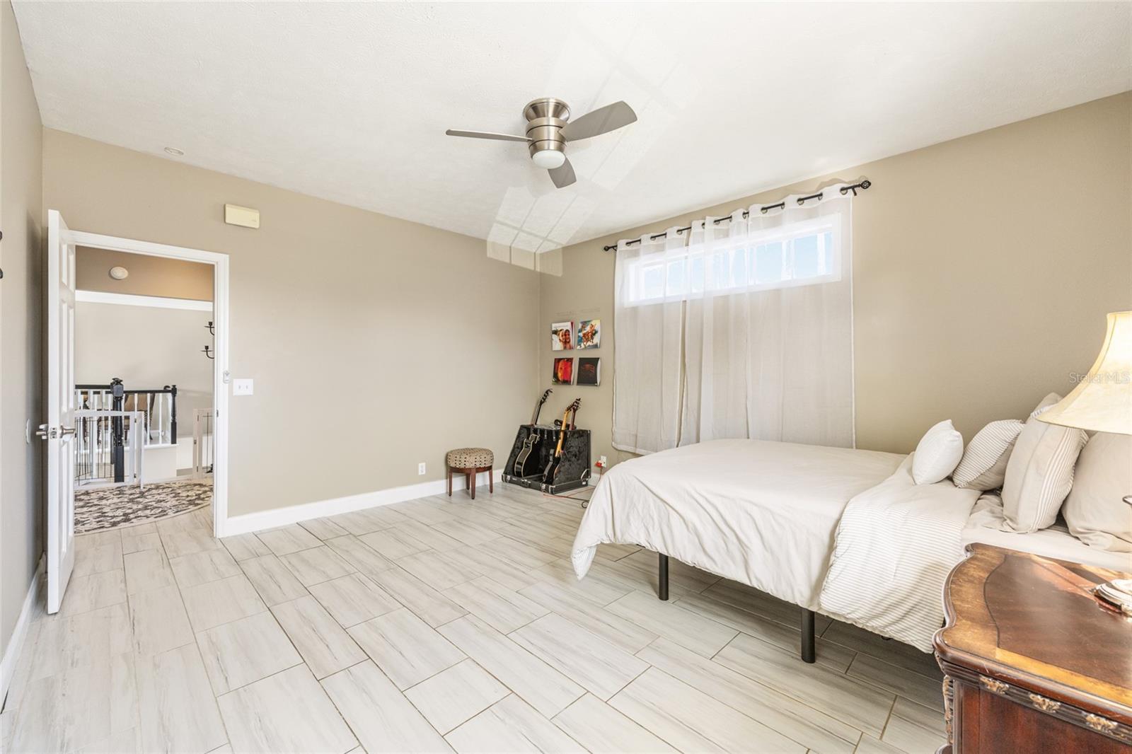 Image 37 of 52 For 2411 27th Street