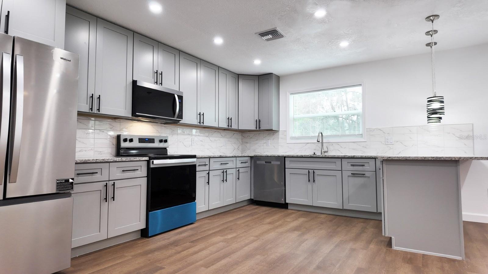 Image 12 of 50 For 2607 140th Street