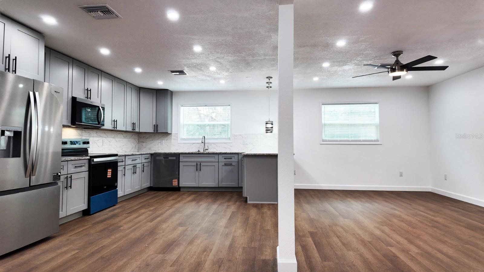 Image 15 of 50 For 2607 140th Street