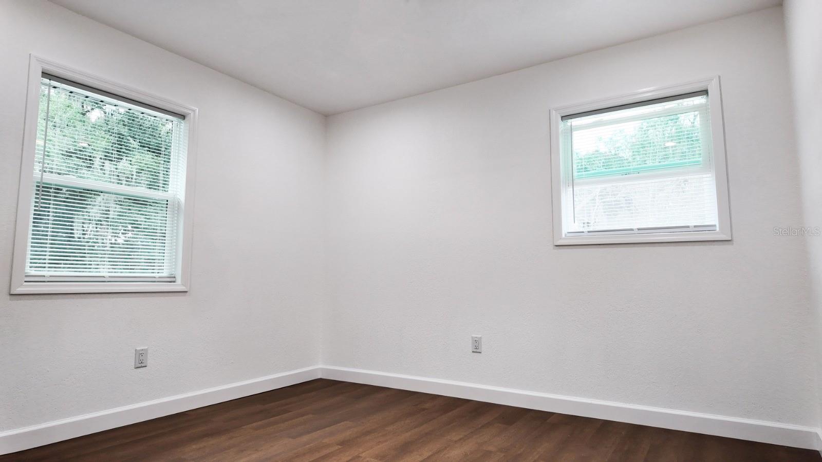 Image 23 of 50 For 2607 140th Street