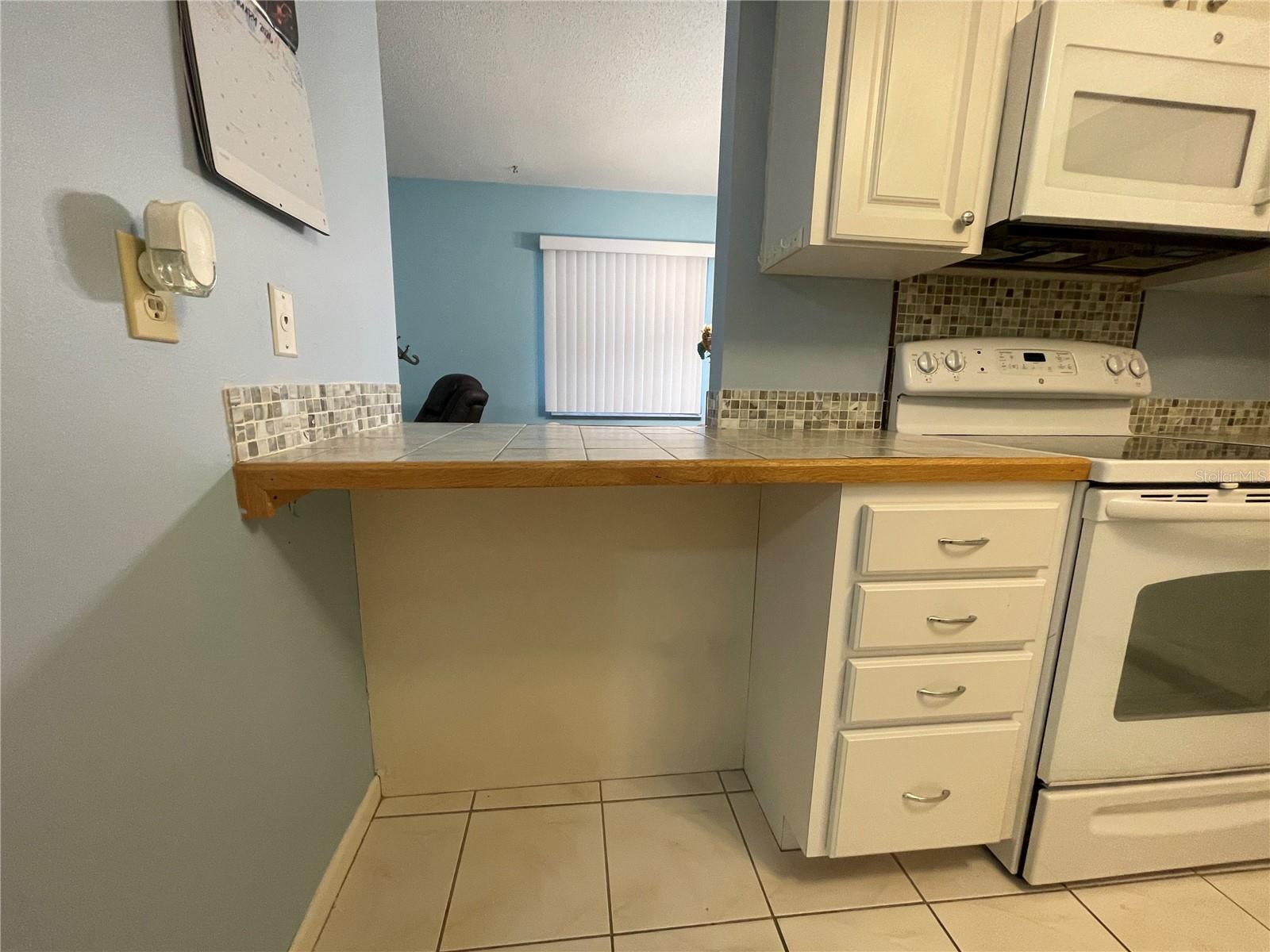 Image 7 of 39 For 625 Midway Drive A