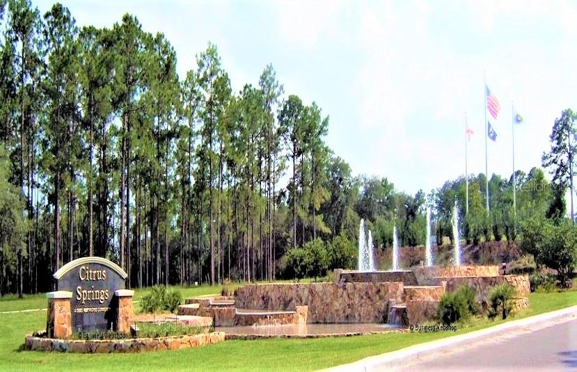 Image 14 of 23 For 7954 Golfview Drive