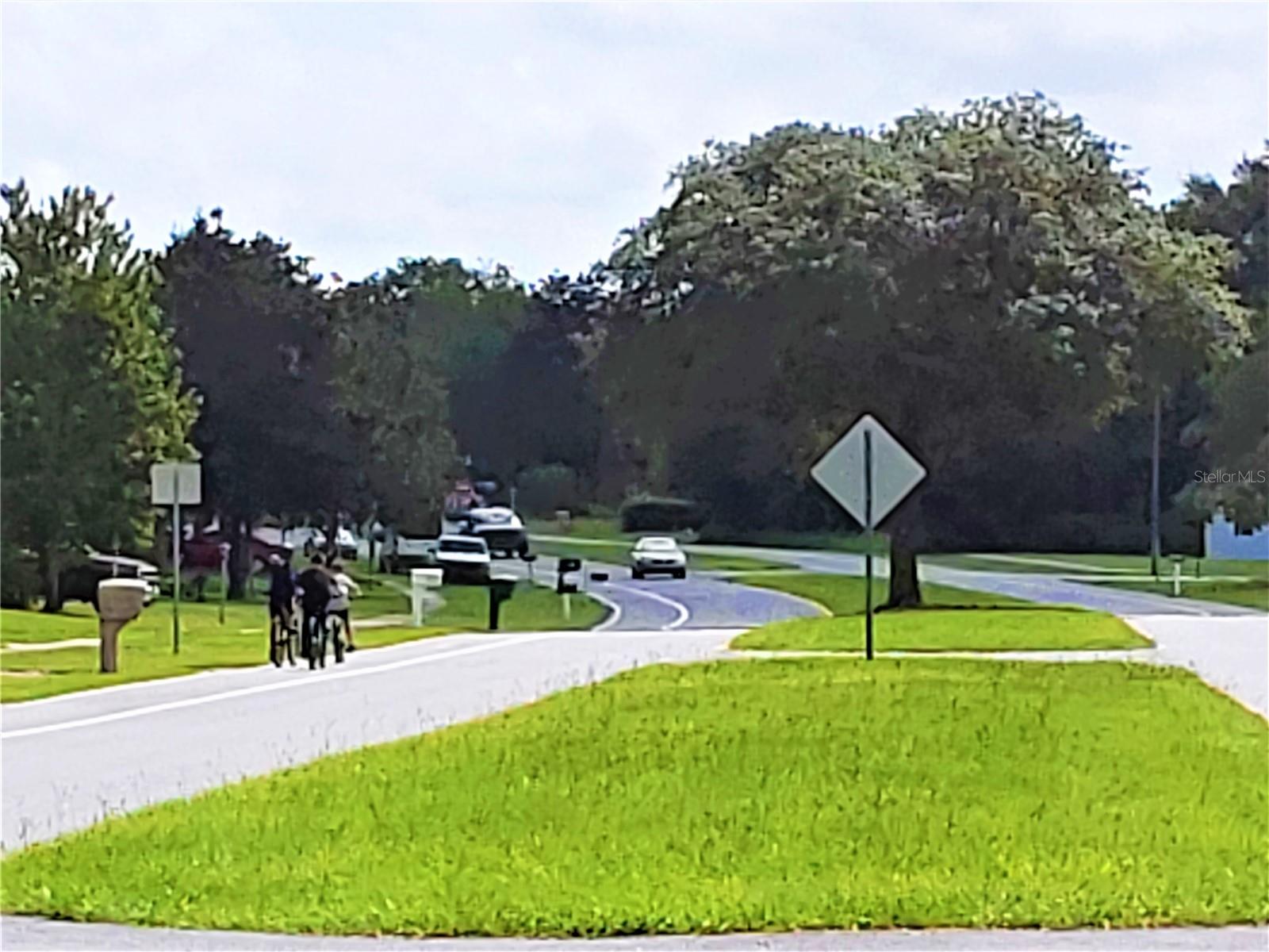 Image 16 of 23 For 7954 Golfview Drive