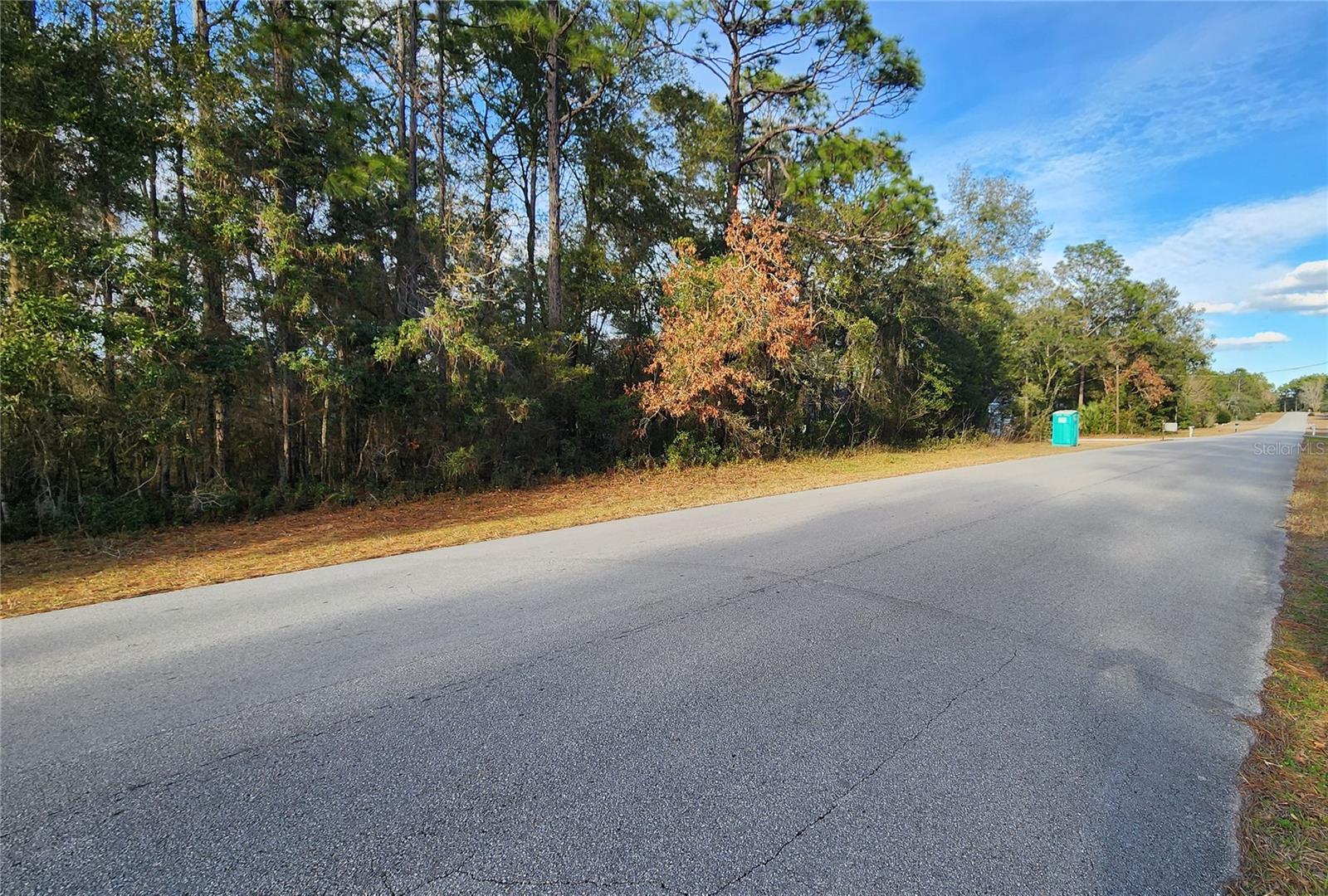 Image 2 of 23 For 7954 Golfview Drive