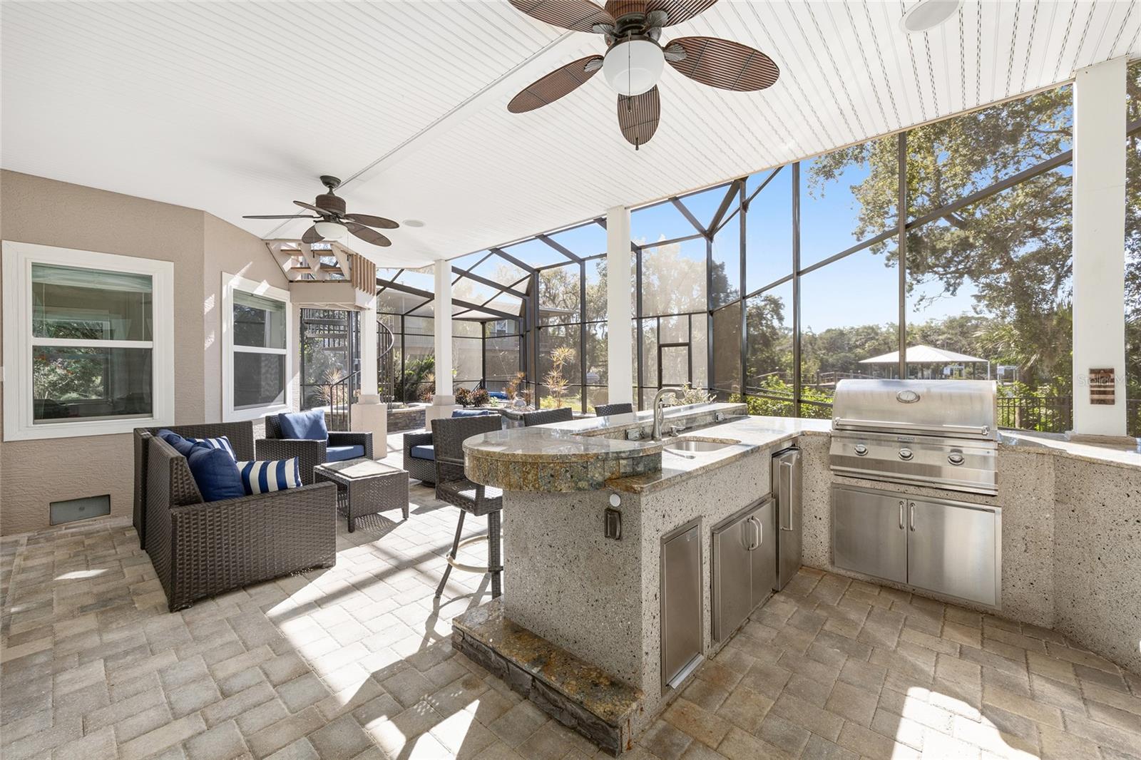 Listing photo id 64 for 11944 Creekside Lane