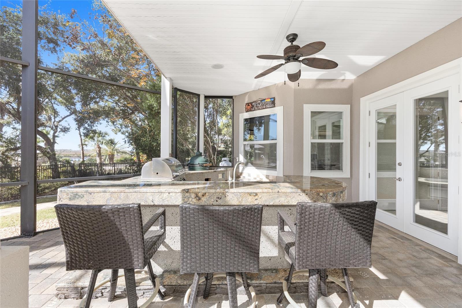 Listing photo id 65 for 11944 Creekside Lane