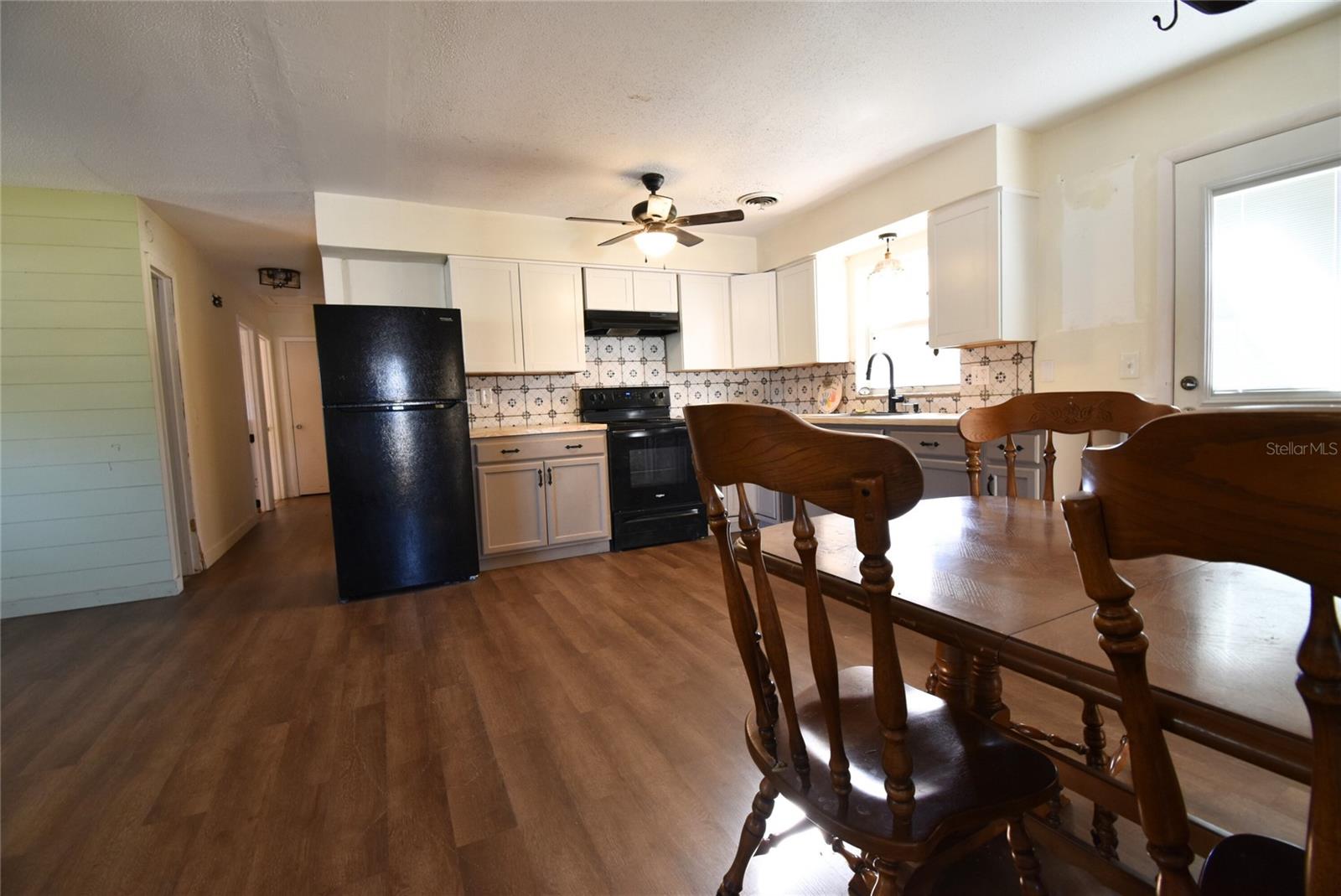 Image 2 of 23 For 2810 24th Avenue