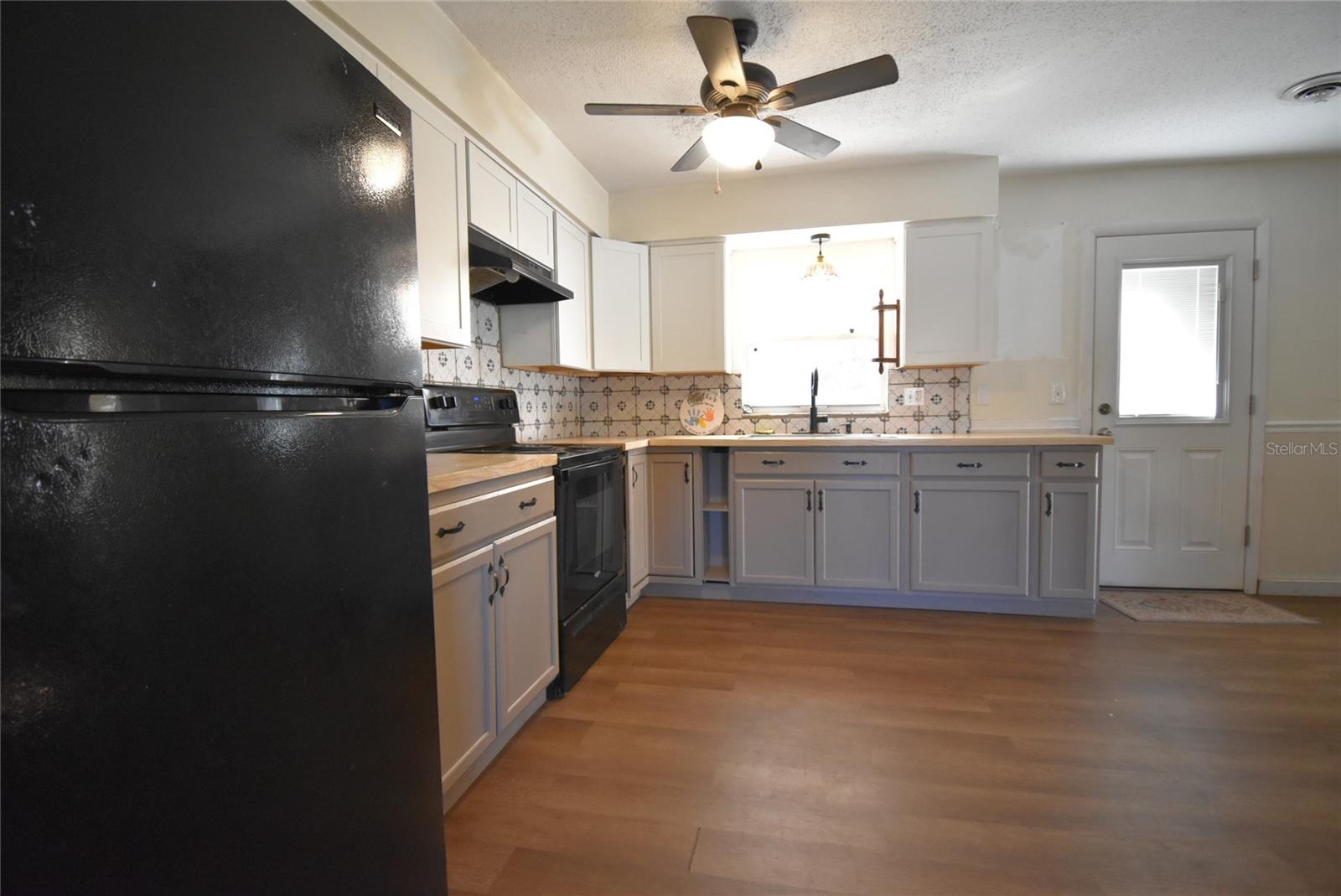 Image 5 of 23 For 2810 24th Avenue