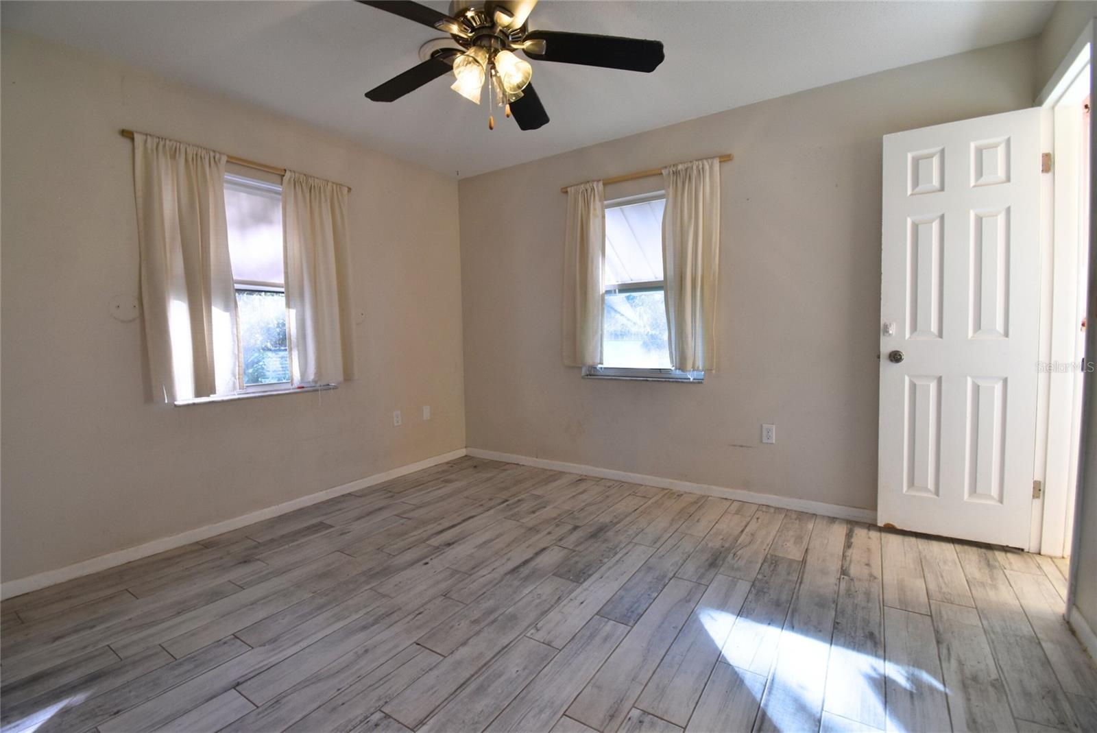 Image 9 of 23 For 2810 24th Avenue