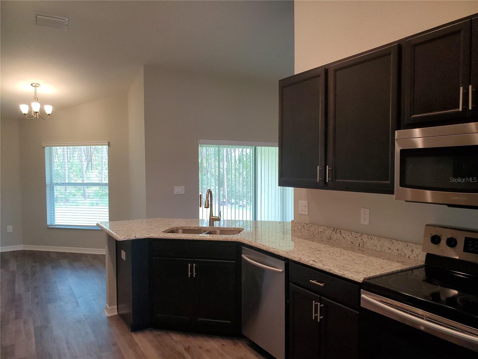 Image 11 of 23 For 5076 104th Loop