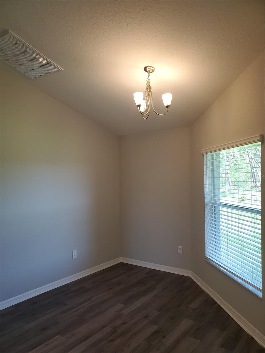 Image 12 of 23 For 5076 104th Loop