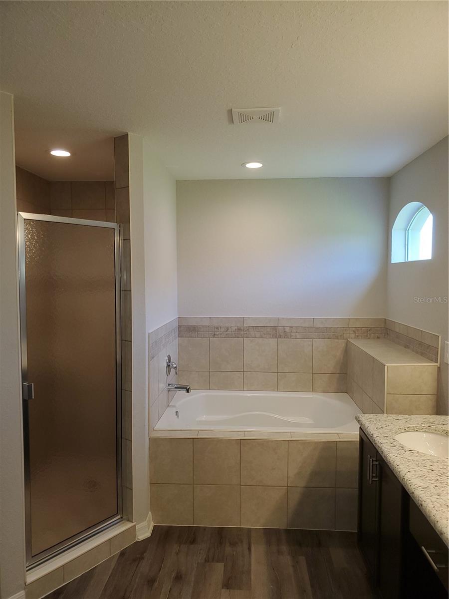 Image 15 of 23 For 5076 104th Loop