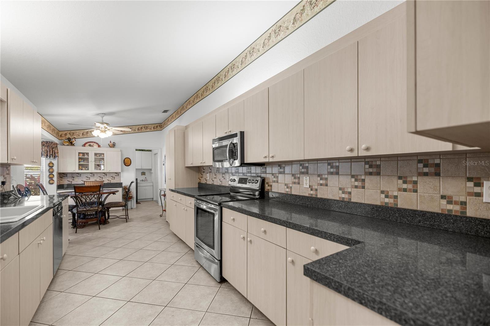 Image 11 of 49 For 13646 91st Court