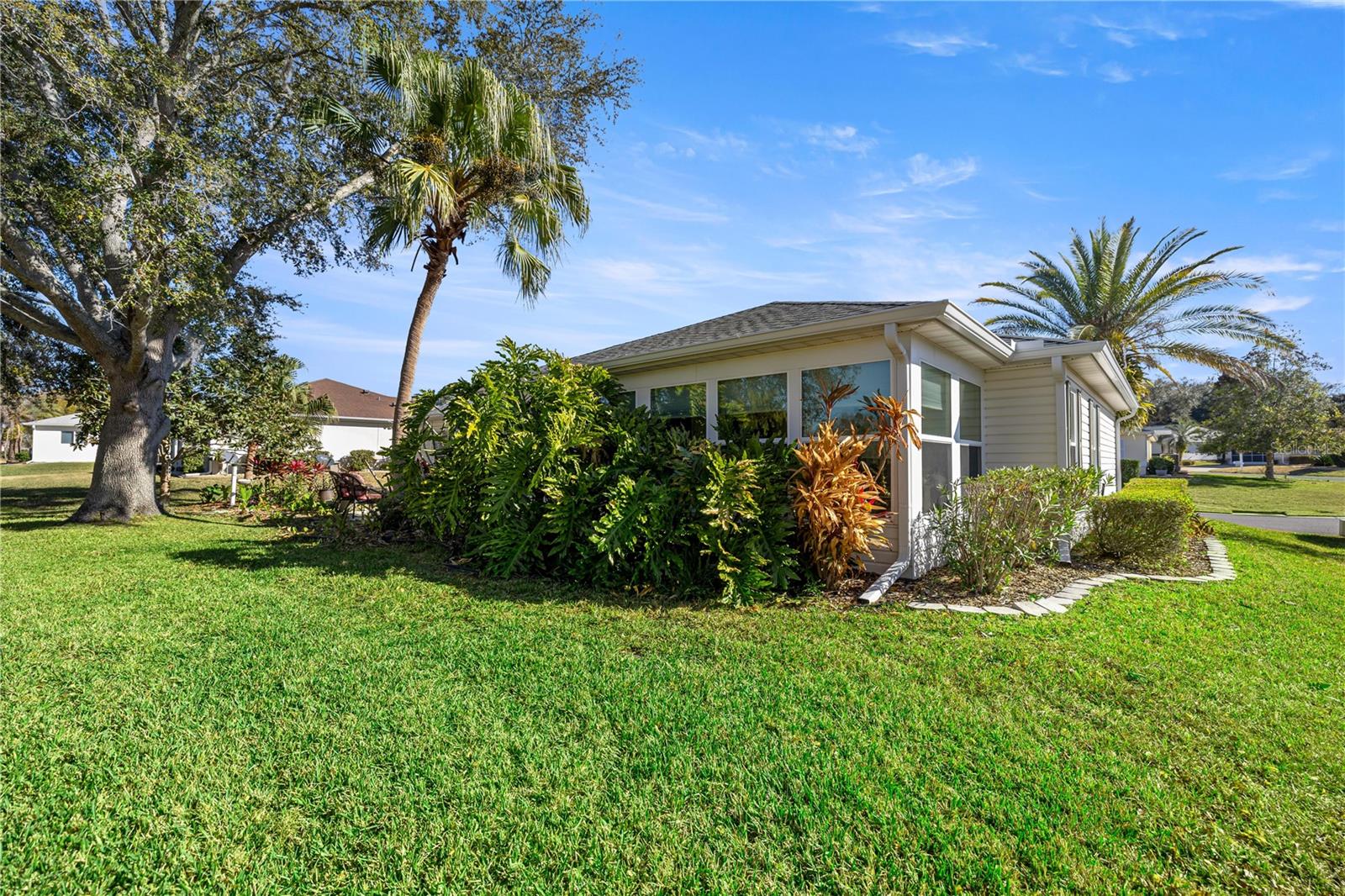 Image 27 of 49 For 13646 91st Court