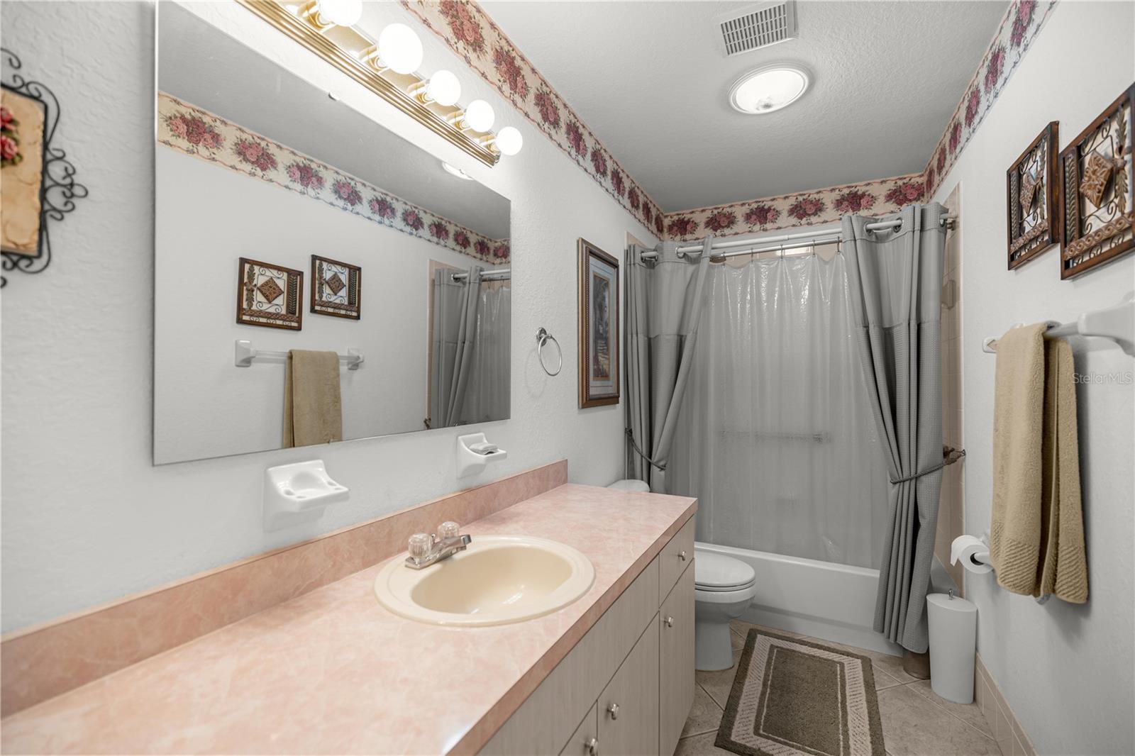 Image 6 of 49 For 13646 91st Court