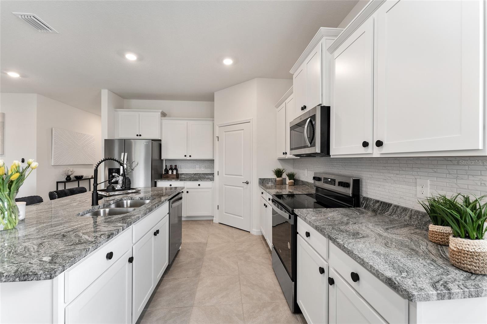 Image 16 of 56 For 4932 39th Loop