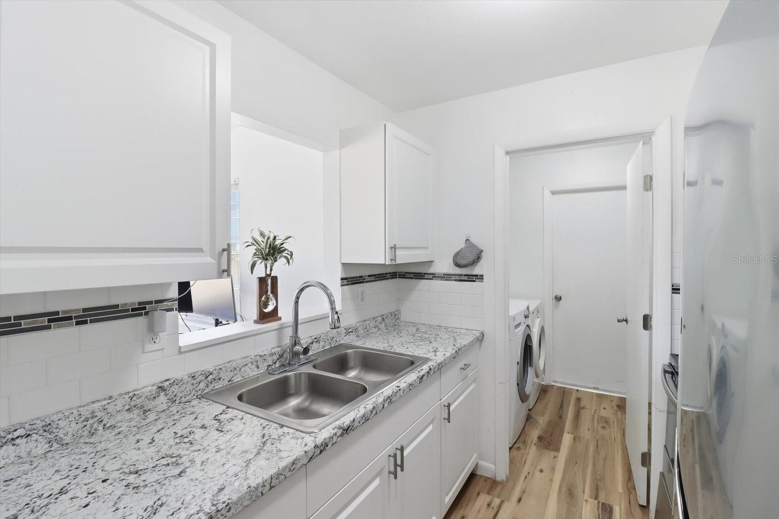 Image 11 of 46 For 5284 Springwood Road